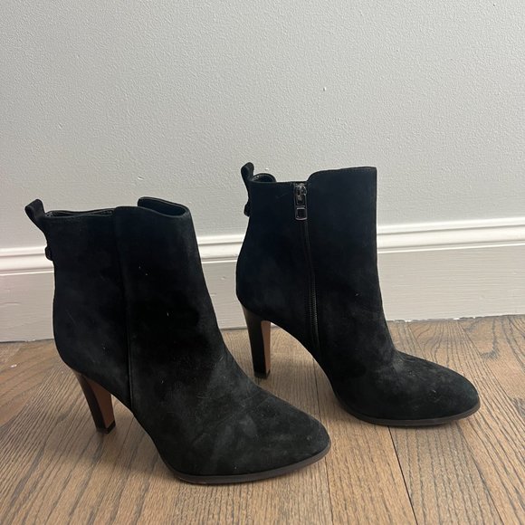 Coach Jemma Kid Suede Sleek Ankle Boot Heel Booties Side Zip Size 7.5 B Black - Picture 3 of 11